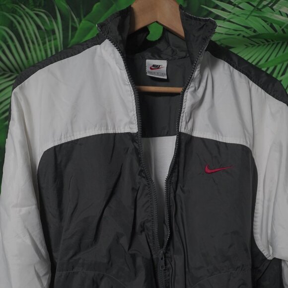 VINTAGE 90'S NIKE WINDBREAKER ZIP UP SPRING JACKET BOYS MEDIUM - Picture 1 of 14